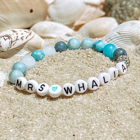 Bracelets - Picture 3 of 8